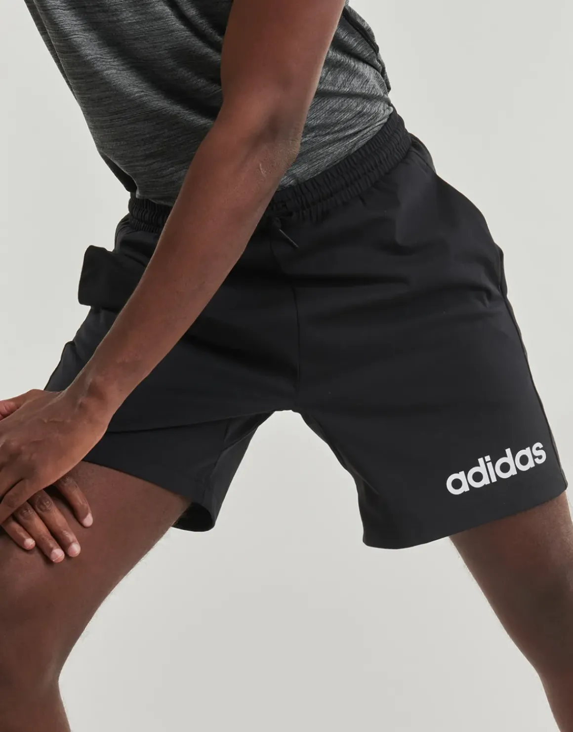 Adidas Sportswear - JE9012