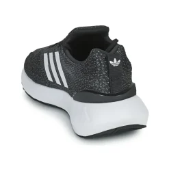 adidas Originals - SWIFT RUN 22