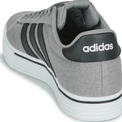 Adidas Sportswear - DAILY 4.0
