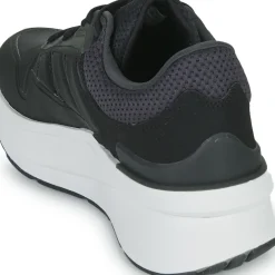 Adidas Sportswear - ZNCHILL