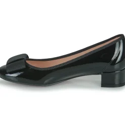 Betty London - HENIA
