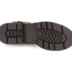 Bullboxer - YASMIN BUCKLE