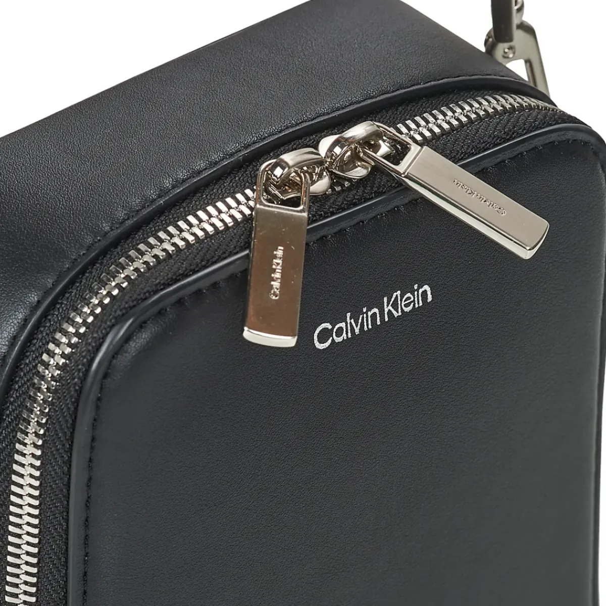 Calvin Klein Jeans - CK SLEEK REPORTER XS
