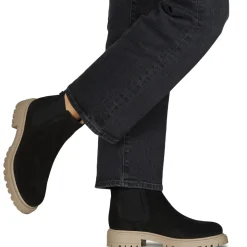 Casual Attitude - BELLANE