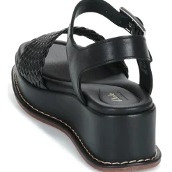 Clarks - KIMMEI BAY