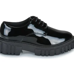 Clarks - PAGE WALK