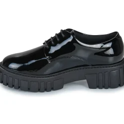 Clarks - PAGE WALK