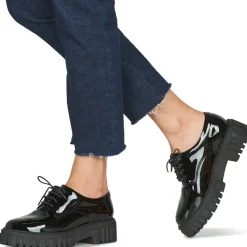 Clarks - PAGE WALK