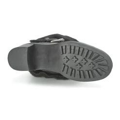 Clarks - PILICO PLACE