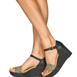 Clarks - ROSE EASE
