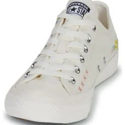 Converse - CHUCK TAYLOR ALL STAR EMBROIDERED FLOWERS