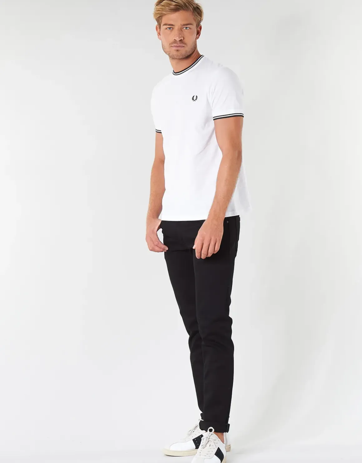 Fred Perry - TWIN TIPPED T-SHIRT