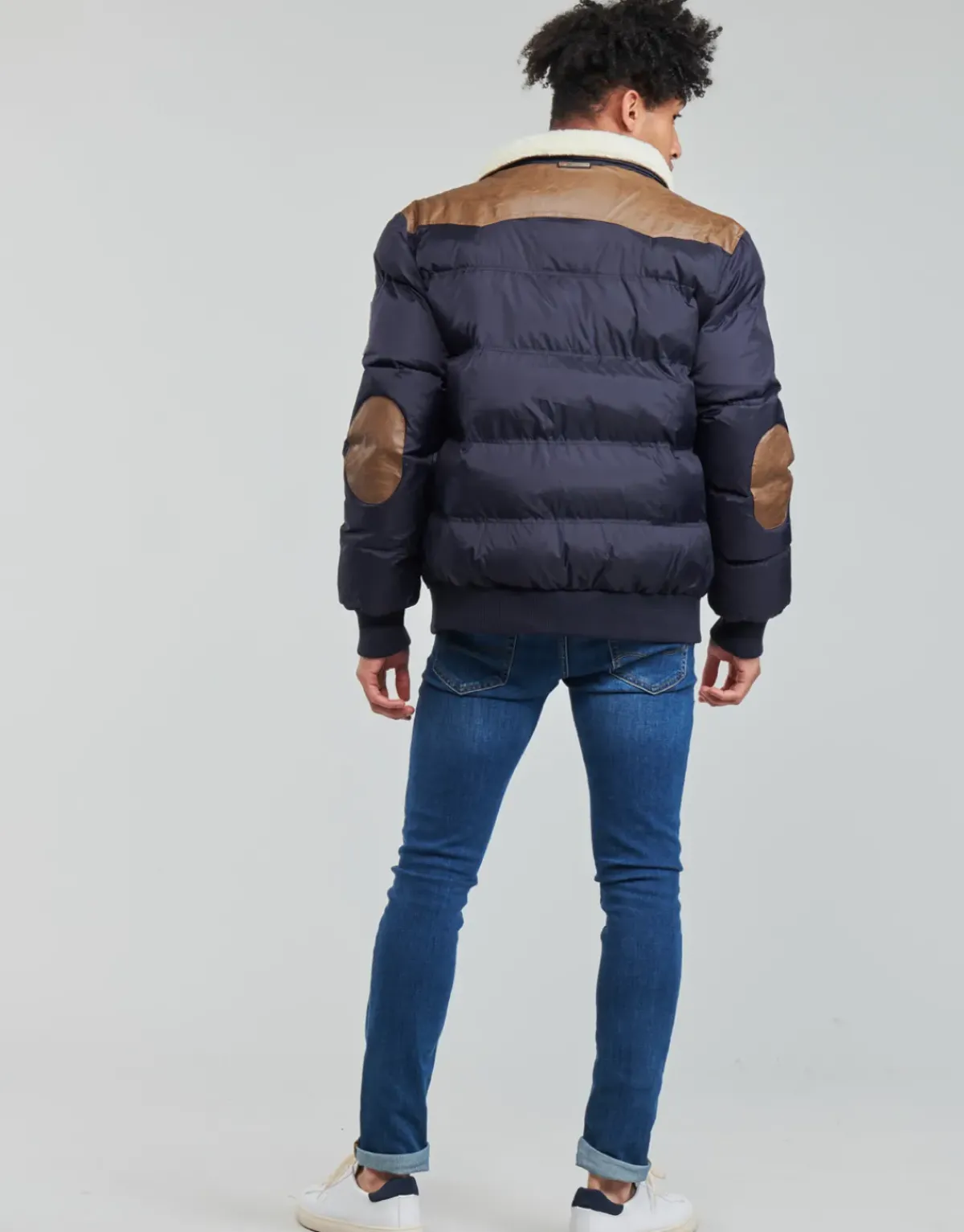 Geographical Norway - ABRAMOVITCH