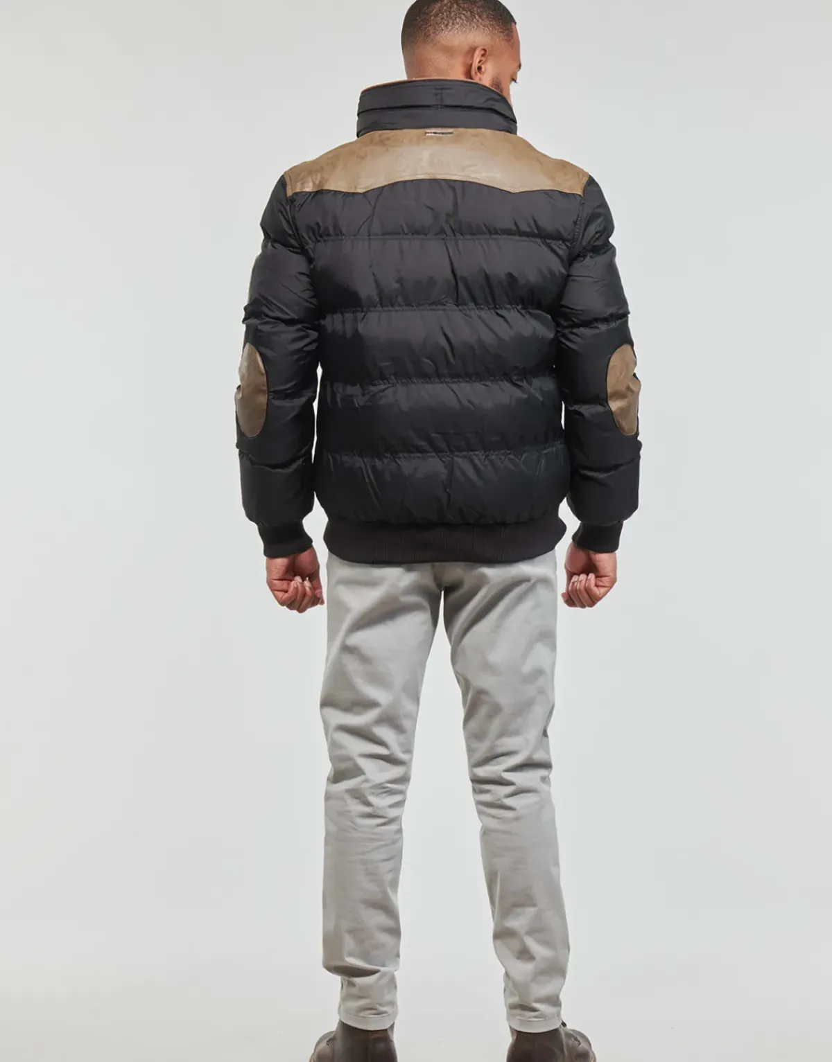 Geographical Norway - ABRAMOVITCH