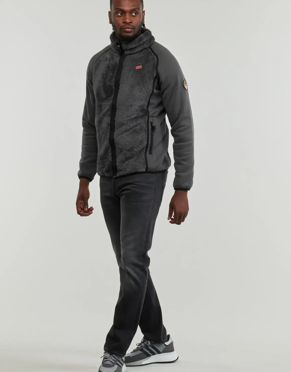 Geographical Norway - TITANOZ