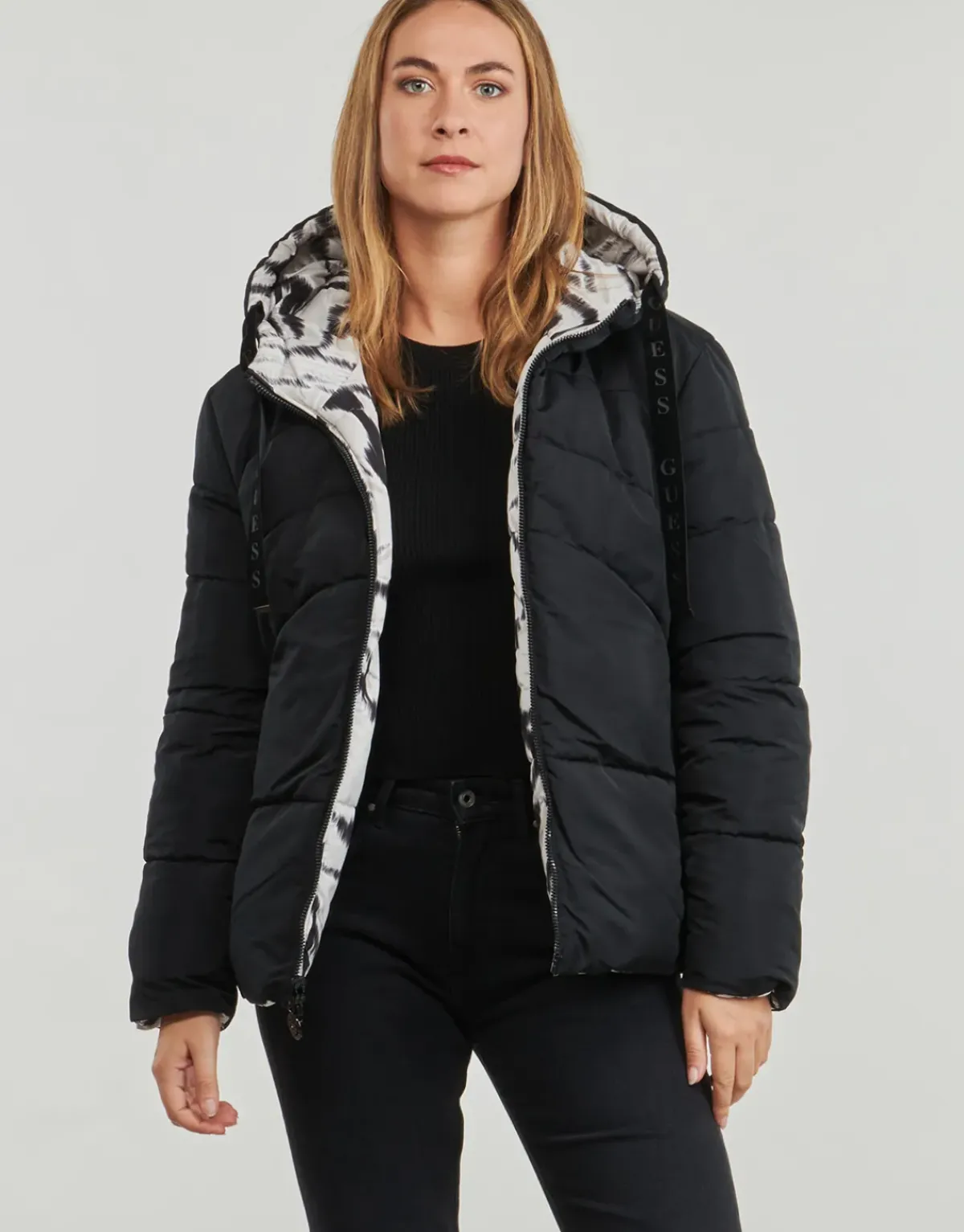 Guess - EMELIE REVERSIBLE PUFFER