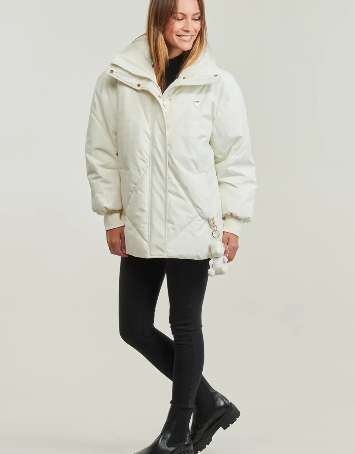 Guess - 4G LOGO PUFFER JACKET