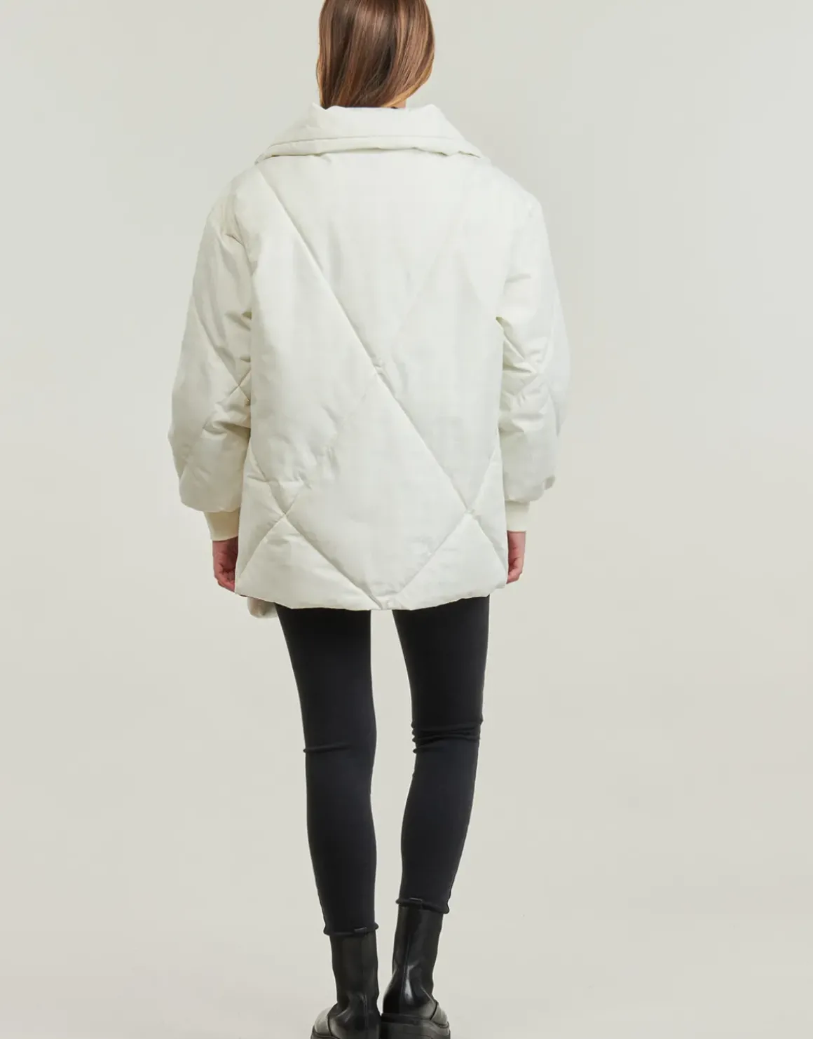 Guess - 4G LOGO PUFFER JACKET