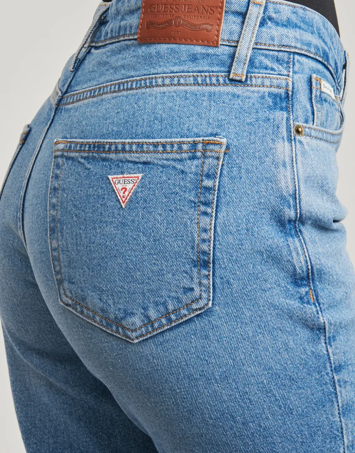 Guess - G08 MID RISE STRAIGHT