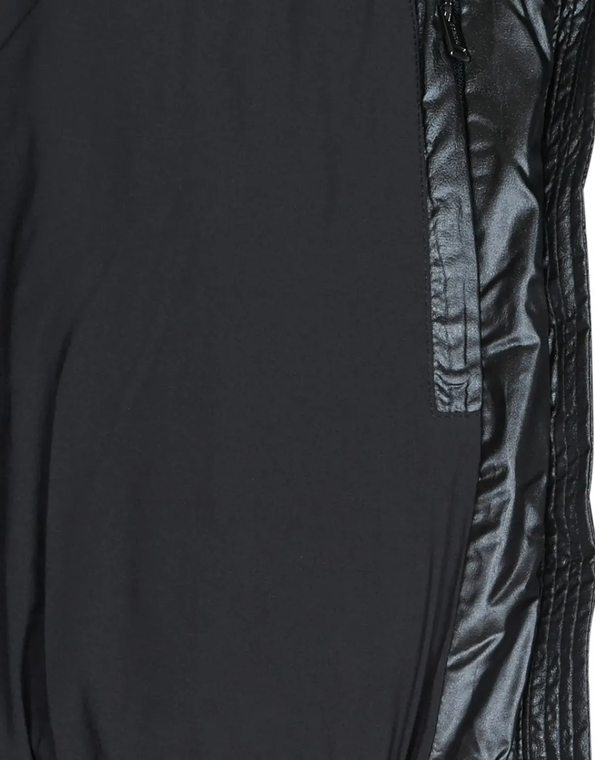 Guess - LOU BOMBER