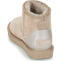 Kangaroos - K-UW Broome