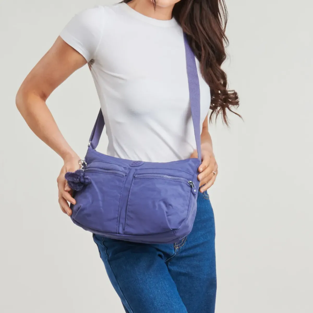 Kipling - IZELLAH
