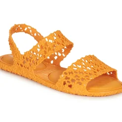 Melissa - MELISSA PANC SANDAL + ISABELA CAPETO AD
