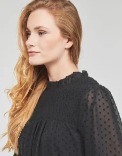 Molly Bracken - T1482AN