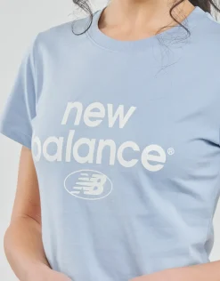 New Balance - ESSENTIALS GRAPHIC ATHLETIC FIT SHORT SLEEVE