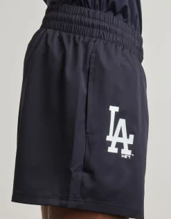 New-Era - LEAGUE ESSENTIALS SHORT
