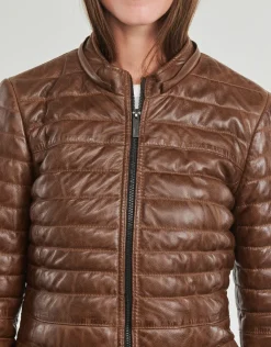 Oakwood - POPPING (removable raccoon fur)