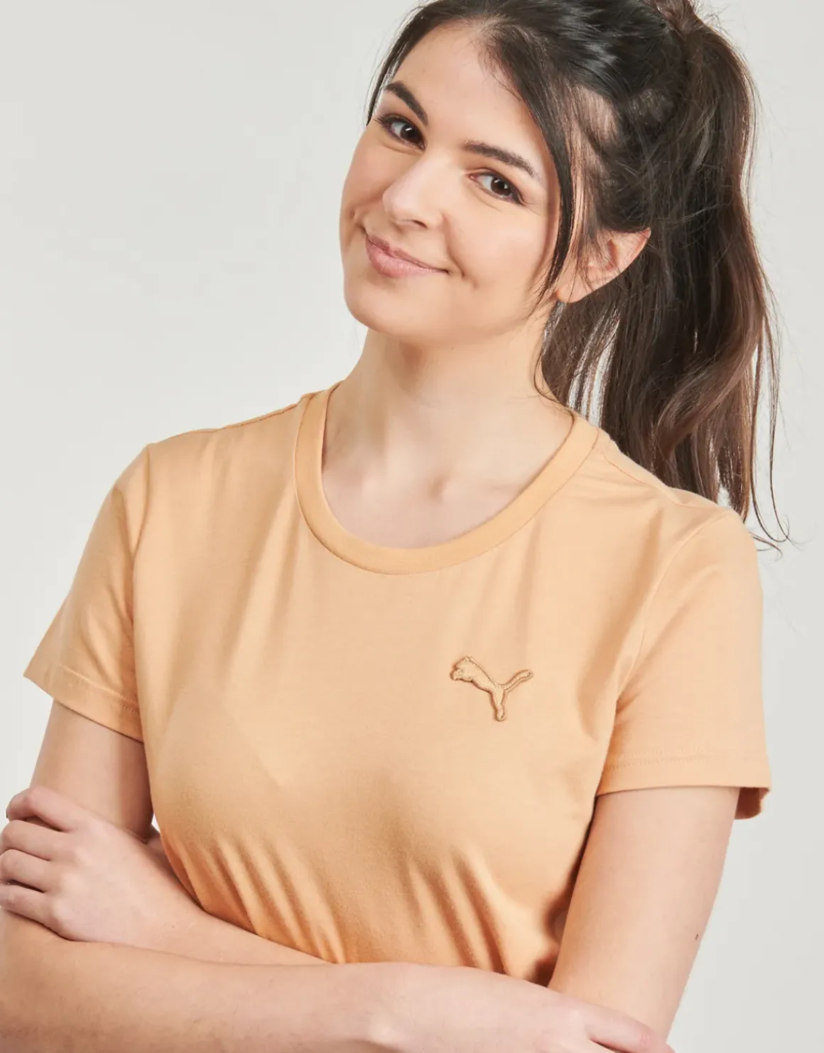 Puma - TEE W MIF BADGE BRODE