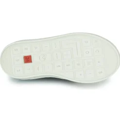 Shoo Pom - PLAY EASY CO