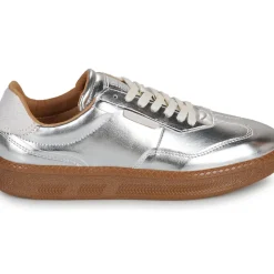 Steve Madden - EUPHORIA