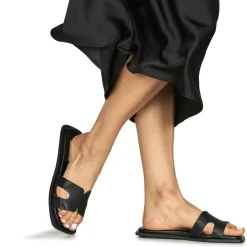 Steve Madden - SOFIA