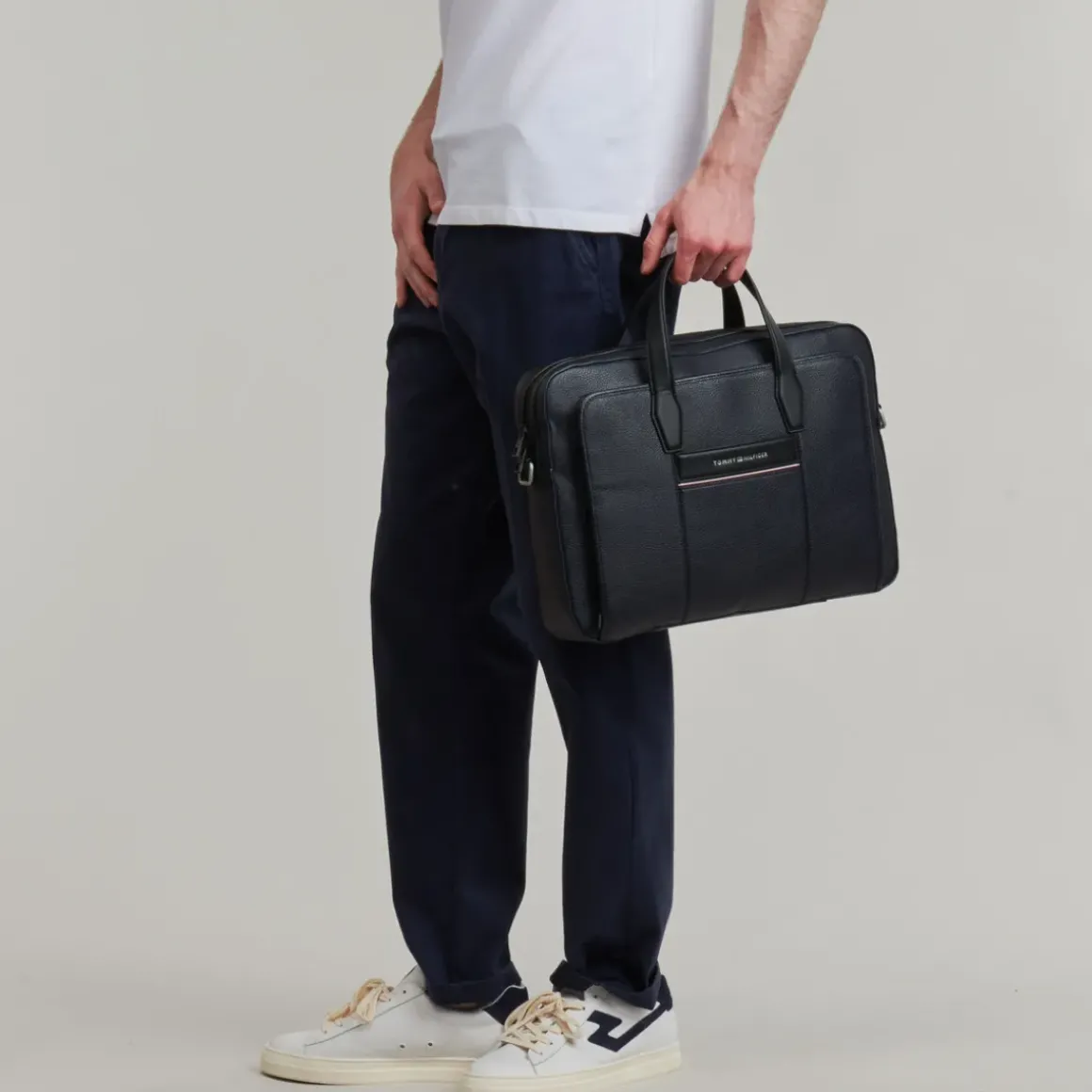 Tommy Hilfiger - TH CORP SLIM COMPUTER BAG
