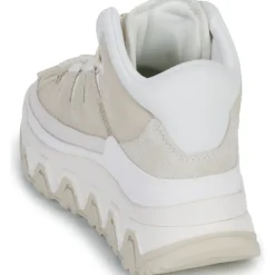 UGG - W CAPTRAIL HIGH