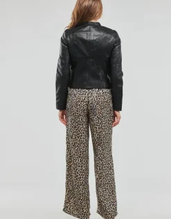 Vero Moda - VMLOVE LAVINE SHORT COATED JACKET